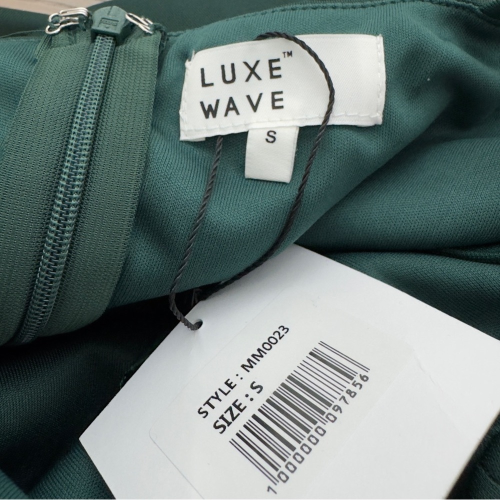 Lux Wave NWT Emerald Green High Low Dress S - Picture 13 of 16